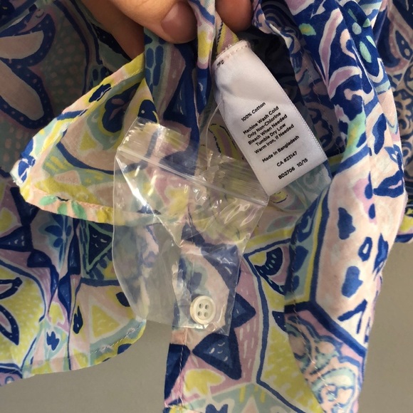 Woman’s Talbots Button Down NWT - Picture 6 of 7